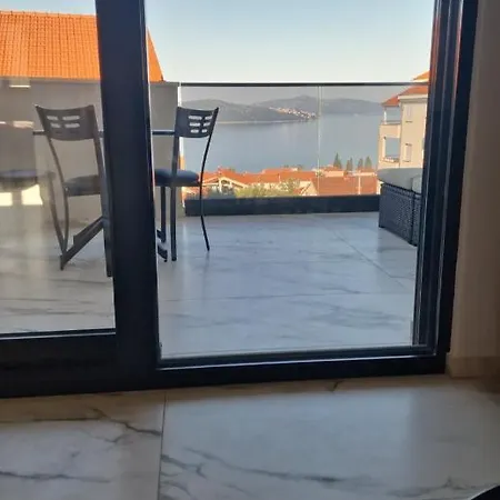 Luxury Sea View 特罗吉尔