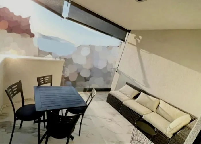 Luxury Sea View * 特罗吉尔